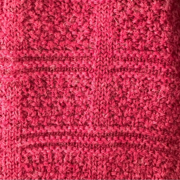 Vintage Cacharel Men’s Red 100% Wool XL Crewneck Sweater Jumper - Picture 3 of 4